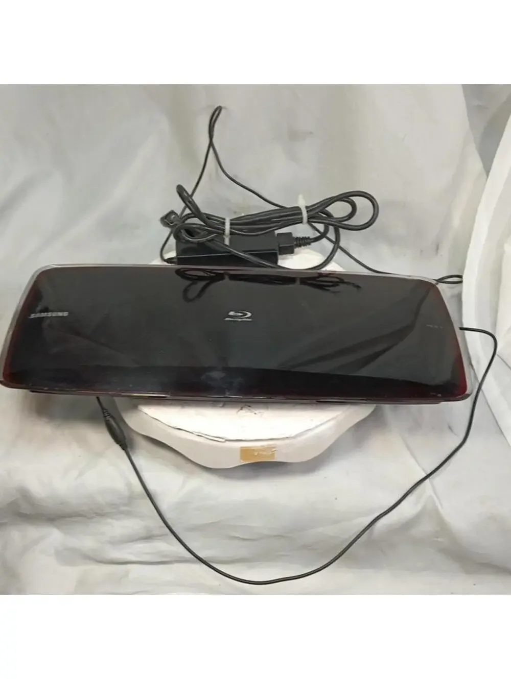 Samsung BD-P1600 Blu-ray Disc Player WiFi 3D Streaming HDMI Black Tested Works